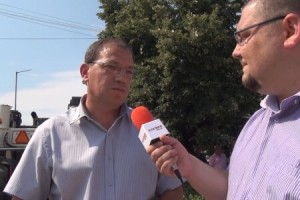 Интервю с кметът на община Елхово – Петър Киров, минути след началото на ремонта на уличната мрежа