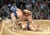 Видео: Даниел Иванов - Аоияма стартира с победа в последния за годината класически турнир по сумо в Япония
