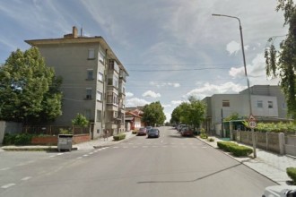 Жена е загинала на място, след като се е хвърлила от четириетажен блок в Елхово