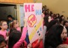 Учители и ученици от ОУ „Св. св. Кирил и Методий“ се присъединиха към отбелязването на „Деня на розовата фланелка“