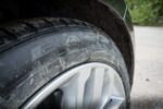 Нарязаха 4-те гуми на лек автомобил около село Мамарчево