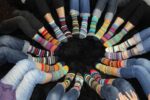 Обуваме шарени чорапи по повод Световния ден на хората със синдром на Даун
