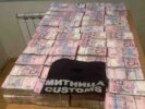 Украинска валута за близо 400 000 лева в стените на микробус откриха на ГКПП-Лесово