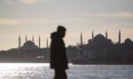 Жители на Истанбул напускат града от страх