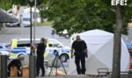 Убит и трима ранени при стрелба в предградие на Стокхолм