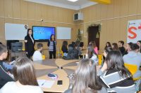 Съвместен открит урок „Програмирането било лесно“ с ученици от 8а и 11а клас, по случай празника на ПГ „Свети Климент Охридски“