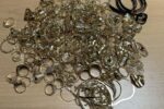 Контрабандни златни накити за над 80 000 лева задържаха митническите служители на МП Лесово